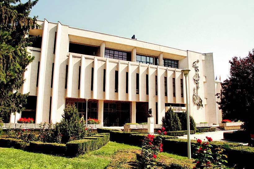 Atelier creativ pentru copii la muzeu Atelier creativ pentru copii la muzeu