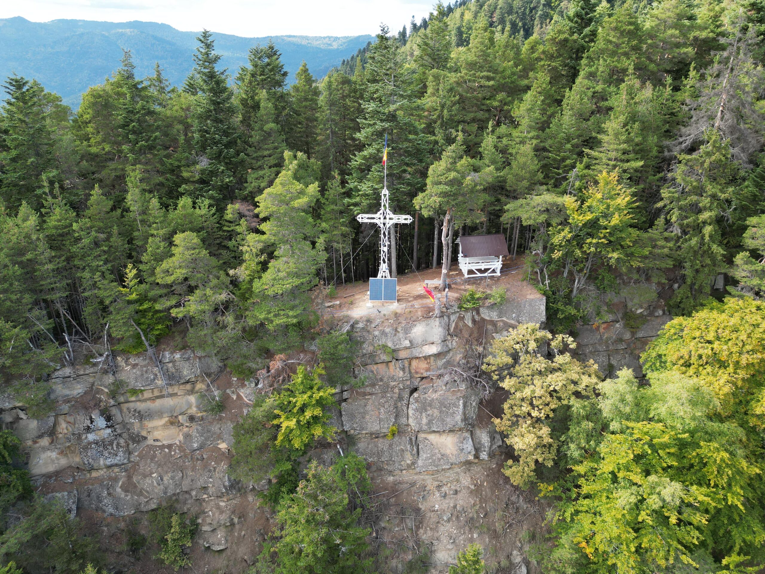 Traseu montan Vintileasca, Muntele Piatra