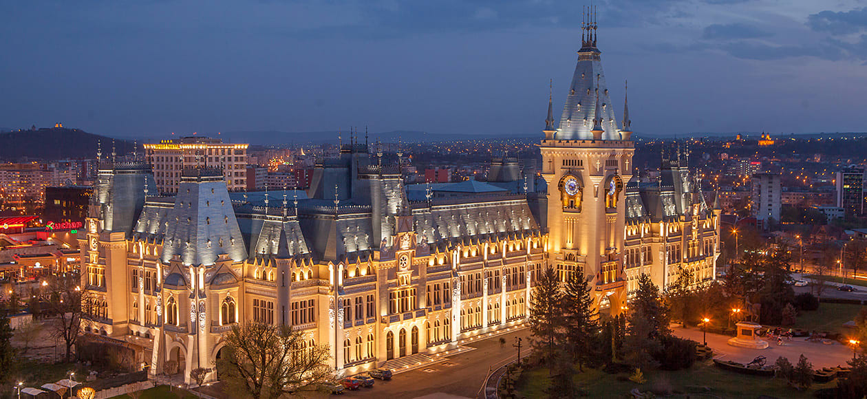 Palatul Culturii din Iași, clădire istorică