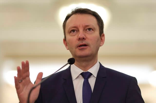 Siegfried Mureșan la o conferință de presă