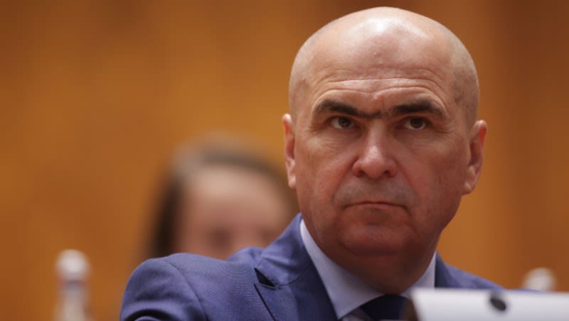 PNL votează învestirea Guvernului propus de premierul Luca Niculescu