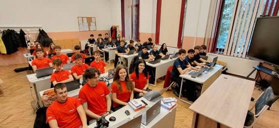 Foto: Colegiul National Roman-Voda