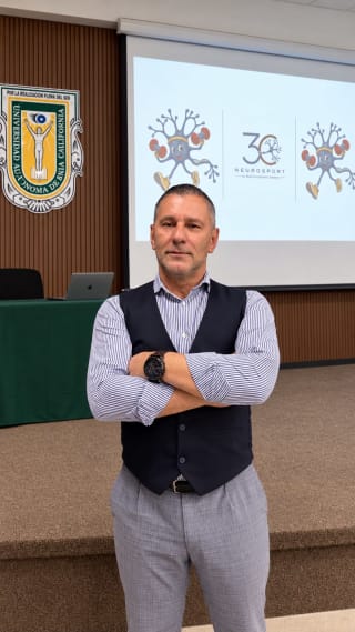 Terapia 3C, dincolo de granițe: prof. Paul Constantin Cojocaru, alături de copiii din Tijuana