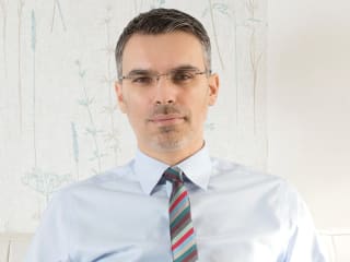 Democrație în Ungaria și Serbia, simboluri ale opoziției
