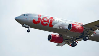 Boeing 737 Jet2 configurat pentru clasa business