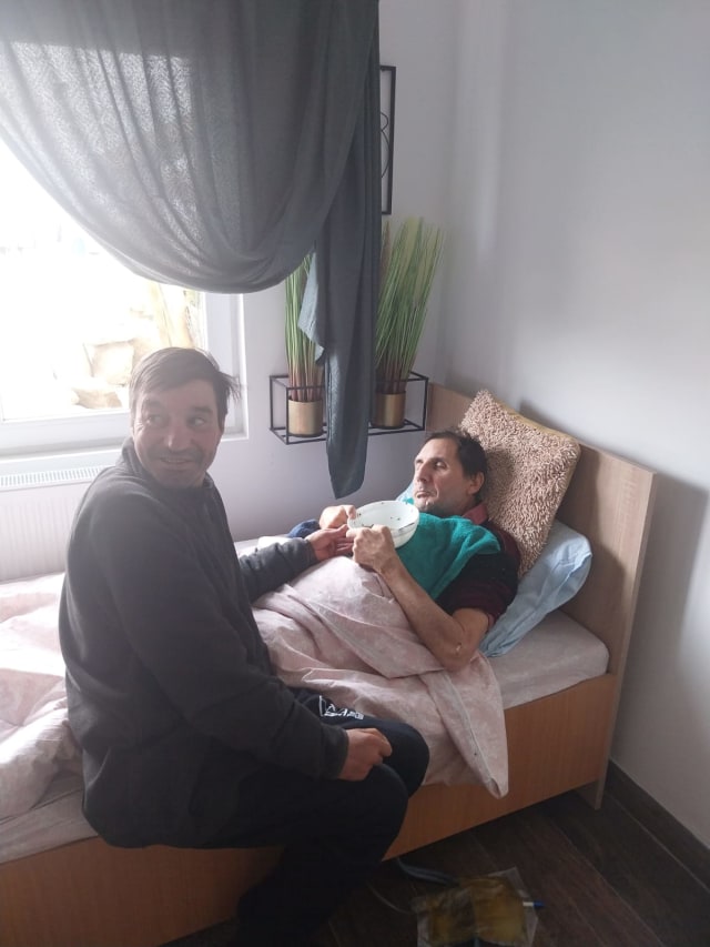 Povestea emoționantă a lui Alin: De la stradă la Casa Nicolae - O transformare incredibilă!