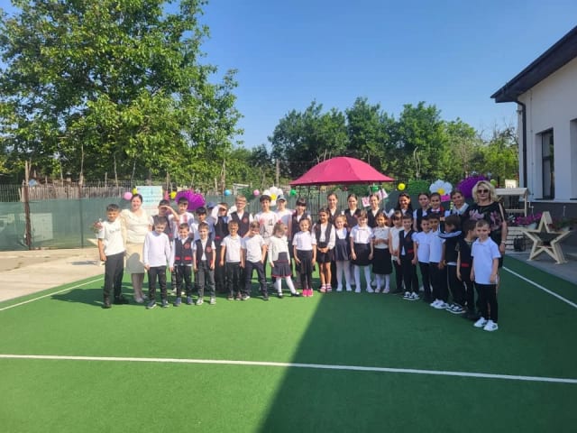 Festival de vară cu suflet mare la Școala Gimnazială Comuna Cislău