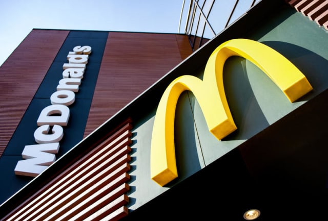 McDonald's introduce băutura Red Bull Dragonberry în meniu