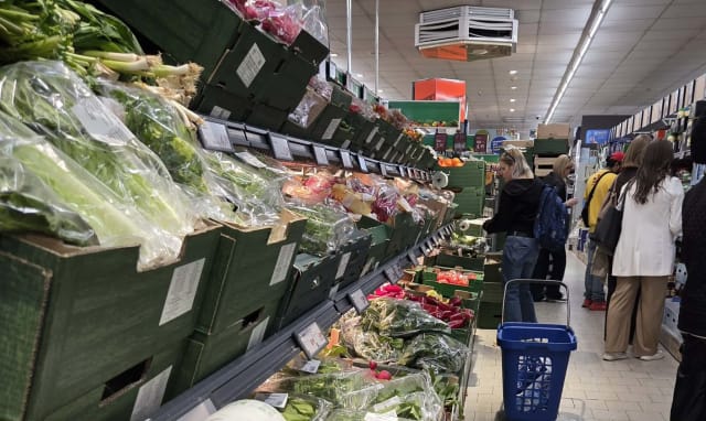 Inflația anuală a atins aproape 10% în martie, serviciile s-au scumpit cel mai mult
