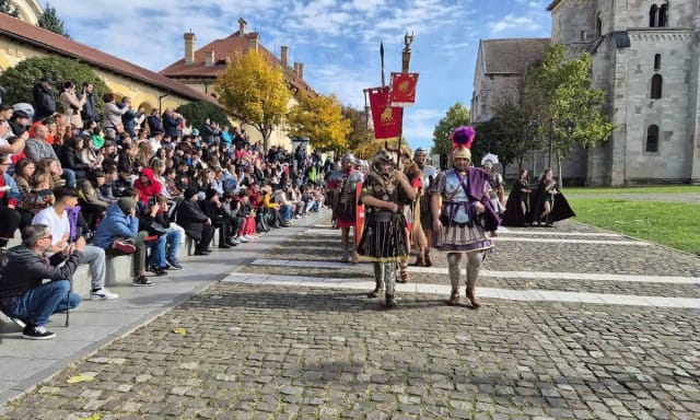 Garda Apulum revine la Alba Iulia cu spectacol de reconstituire istorică în Cetatea Alba Carolina