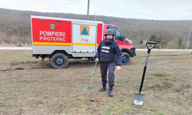 Pirotehniștii din Alba intervin pentru muniție neexplodată găsită în zona Vinerea