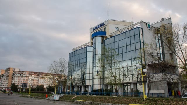 documente administrative pe birou, cereri si stampile