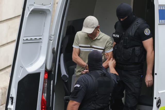 Curtea de Apel Bucureşti a aprobat extrădarea fostului director SIS din Moldova, acuzat de trădare