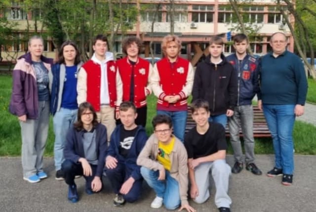 Elevii români obțin șase medalii de aur la International Advanced Tournament in Informatics