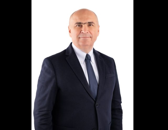 Premierul Ilie Bolojan afirmă că demisiile miniștrilor PSD vor îmbunătăți rezultatele guvernului