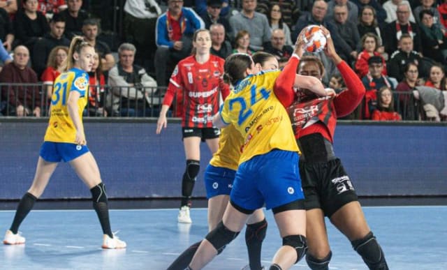 Handbal feminin: Corona Brașov, eliminare rușinoasă din Cupa României