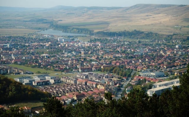 Două localități din apropierea Clujului, în topul celor mai scumpe zone din România, cu prețuri peste 2.000 €/mp