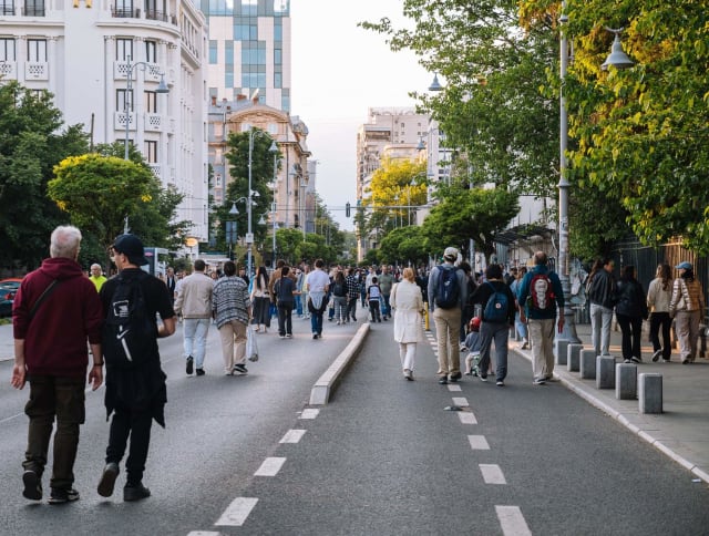 Poliția locală a intervenit pe Calea Victoriei: boxele de la terase au fost date jos în prima zi de „Străzi Deschise”