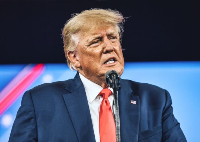 Focuri de armă la Casa Albă: Donald și Melania Trump au fost evacuați, suspectul reținut