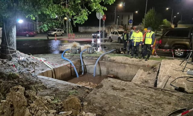 Lucrări la rețeaua de apă în Alba Iulia: alimentarea sistată în mai multe cartiere