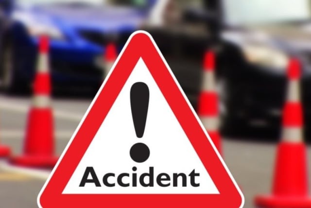 Patru persoane rănite grav în accident în Beica, circulația pe un sens
