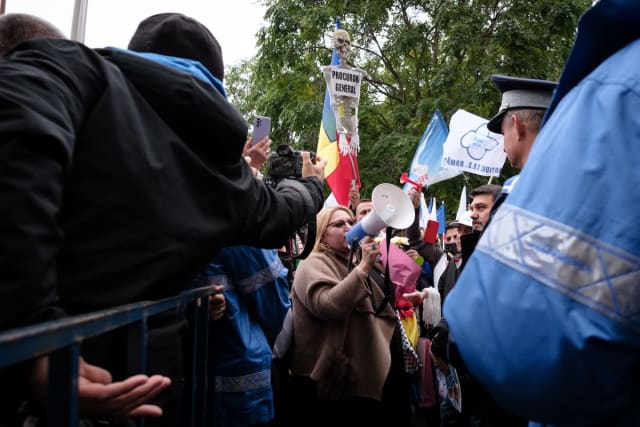 Parlamentul European i-a ridicat imunitatea Dianei Șoșoacă în contextul anchetei penale