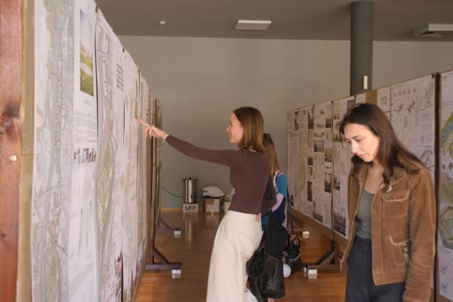 Concursul Internațional de Soluții „Parcurile Mureșului”, câștigat de echipa Manopera Arhitecture SRL