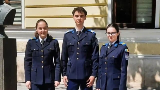 Elevii de la Colegiul Național Militar „Mihai Viteazul” Alba Iulia, rezultate remarcabile la concursul național de discurs în limba engleză 2026