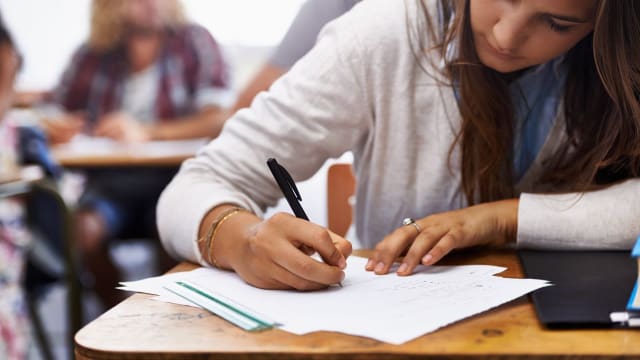 Elevii din Constanța susțin evaluările naționale în mai, conform calendarului Ministerului Educației