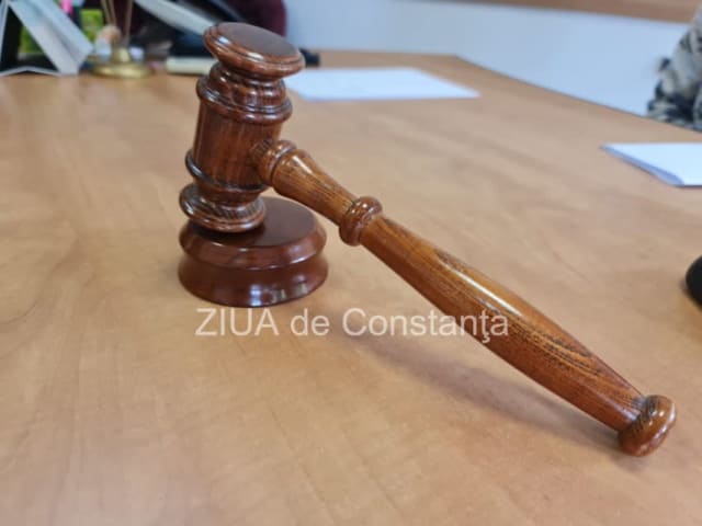 Tribunalul Constanța a dictat primele condamnări într-un dosar de trafic de droguri cu aplicație mobilă