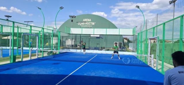 Peste 120 de sportivi participă la turneul internațional de padel FIP Silver de lângă Timișoara