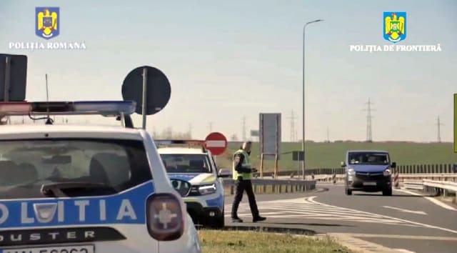 Mașină furată în doar un minut, după ce a fost lăsată cu motorul pornit