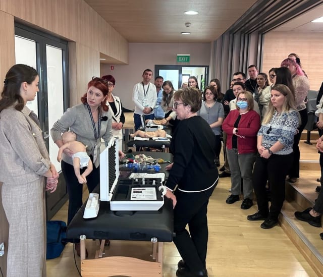 12 experți de top au pregătit peste 130 de medici la SCJU Cluj pentru salvarea nou-născuților critici