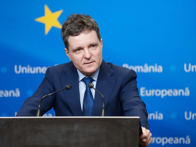Nicușor Dan în timpul declarațiilor despre guvernul minoritar