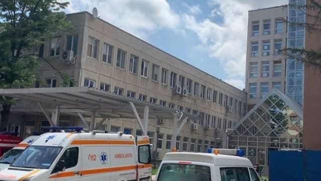 Managerii de spitale din România discută despre desființarea a 14.000 de paturi pentru eficientizare