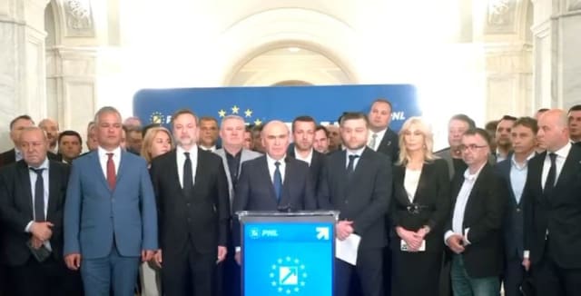 PNL trece în opoziție după decizia Biroului Politic Național din Cluj