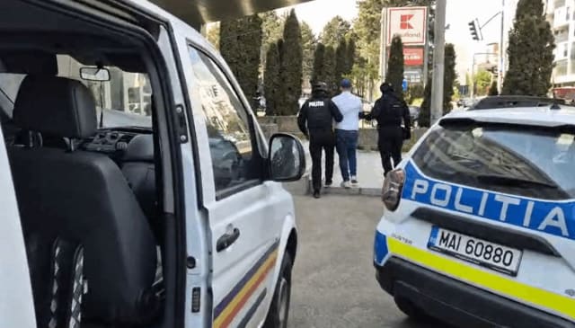 Sucevean cu antecedente penale și probleme de sănătate mintală, ridicat după amenințare în Piața Agroalimentară