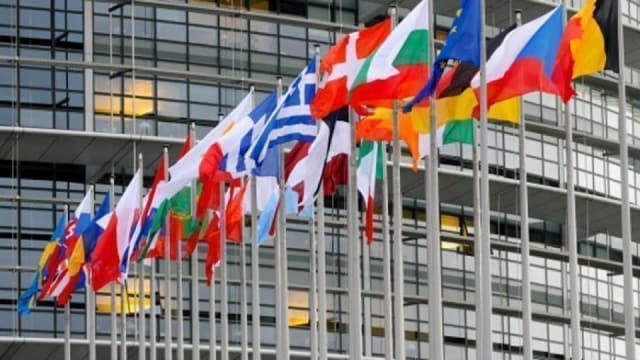 Executivul comunitar propune prima strategie pentru a eradica sărăcia până în 2050