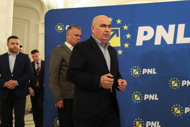 Ilie Bolojan schimbă cursul PNL prin votul din 2026 pentru opoziție