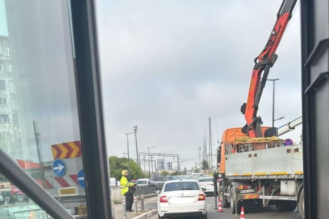 Două linii ale CT BUS circulă pe traseu deviat în zona Gării CFR Constanța