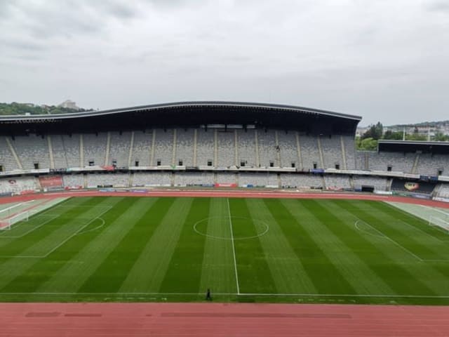 Gazon de Premier League pe Cluj Arena înainte de meciul U Cluj – Rapid