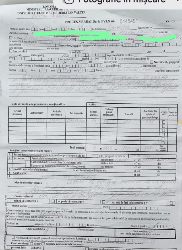 Un șofer din Râmnicu Vâlcea rămâne fără permis după ce a făcut loc ambulanței