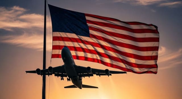 O companie aeriană a lansat zboruri zilnice între Europa și New York, patru orașe conectate