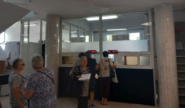 Casa Județeană de Pensii Cluj oferă 51 de bilete de tratament balnear pentru pensionari până pe 22 mai 2026
