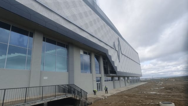Primăria Suceava a anunțat despre Sala Polivalentă: Utilitățile sunt asigurate, întârzierile sunt din vina constructorului