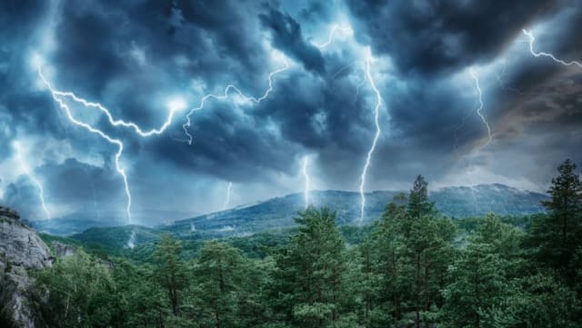 ANM a anunțat vreme instabilă în prima parte a săptămânii, apoi temperaturi ridicate la Buzău