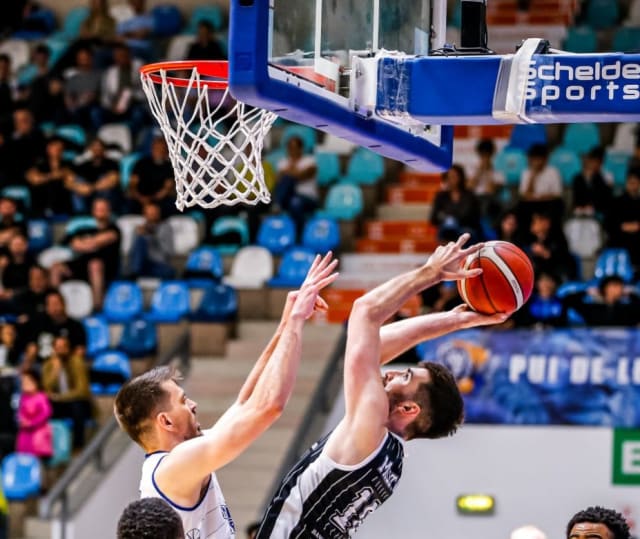 U-BT Cluj se apropie de finala campionatului după victoria din Craiova