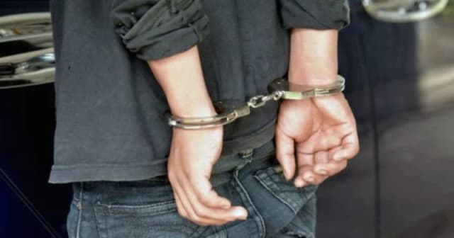 Proxenet buzoian, după gratii pentru activități infracționale