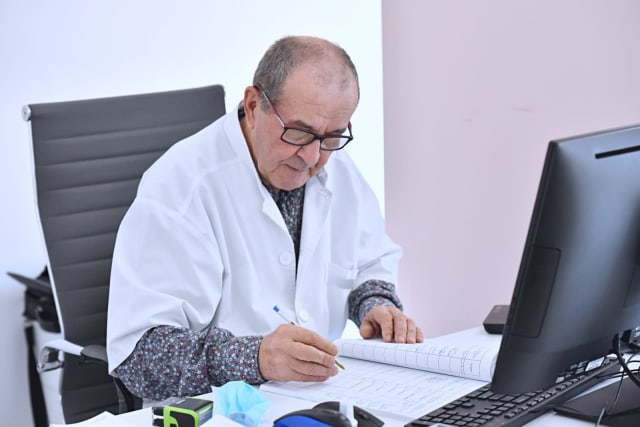 Neurochirurgul Valeriu Zaharia revine la Spitalul Județean Ploiești și oferă consultații gratuite