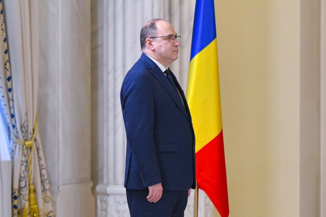 Mihai Dimian a anunțat că va lucra gratuit în ultimele zile ale mandatului, donând salariul către un azil